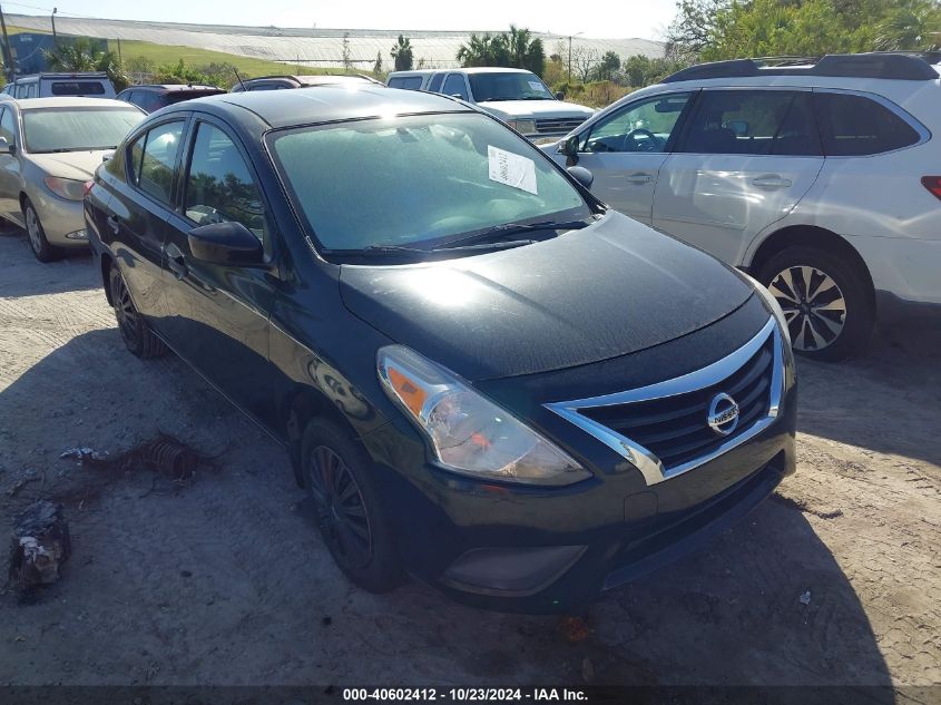 VIN 3N1CN7AP0JL838944 2018 NISSAN VERSA no.1