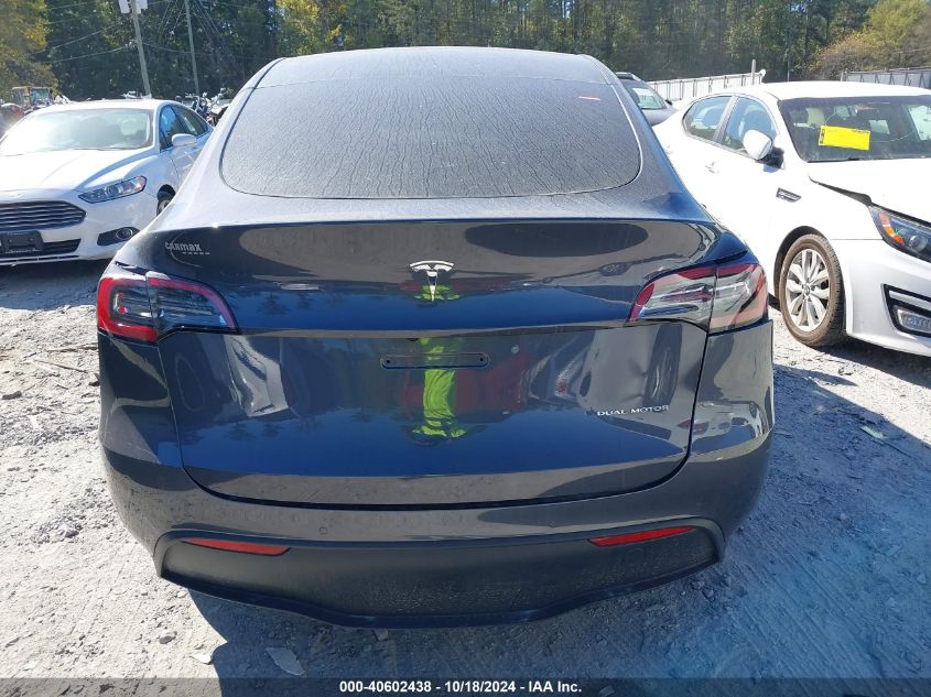 2022 Tesla Model Y Long Range Dual Motor All-Wheel Drive VIN: 7SAYGDEE0NF353599 Lot: 40602438