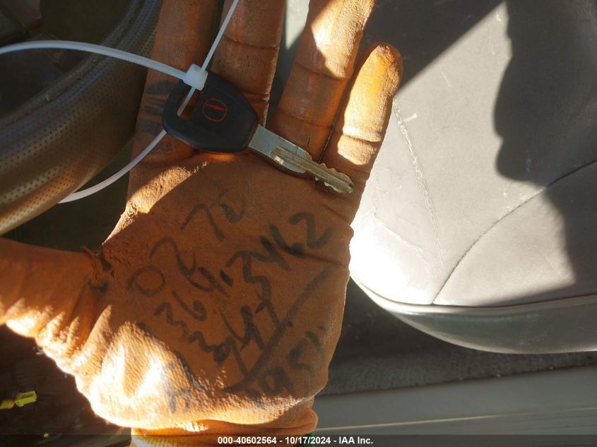 2000 Acura 3.5Rl VIN: JH4KA9650YC013238 Lot: 40602564