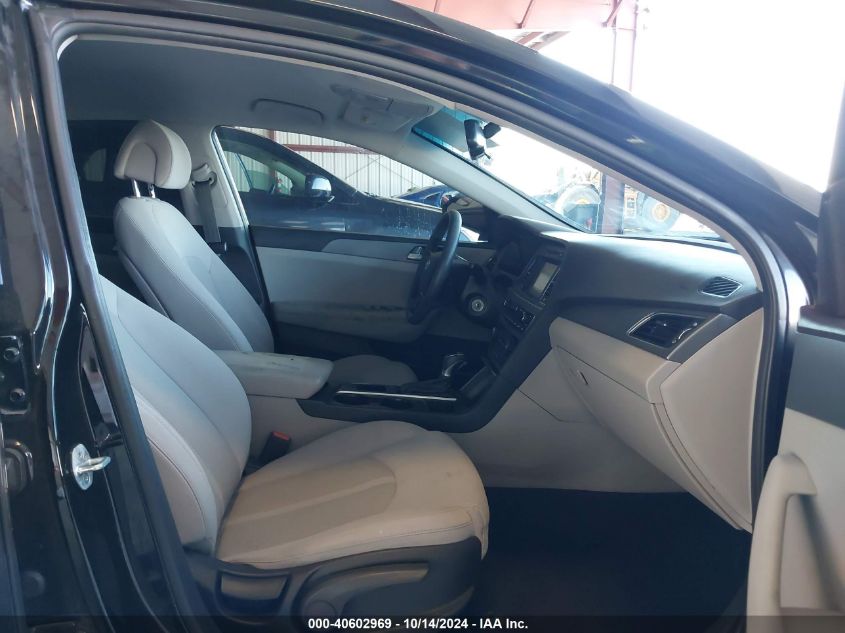 2017 HYUNDAI SONATA SE - 5NPE24AFXHH574226