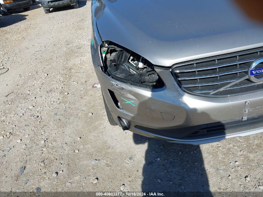 2016 Volvo Xc60 T5 Drive-E Premier VIN: YV440MDK4G2901940 Lot: 40603377