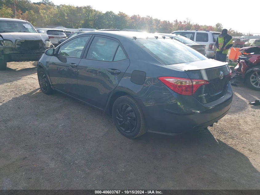 VIN 2T1BURHEXJC994519 2018 TOYOTA COROLLA LE