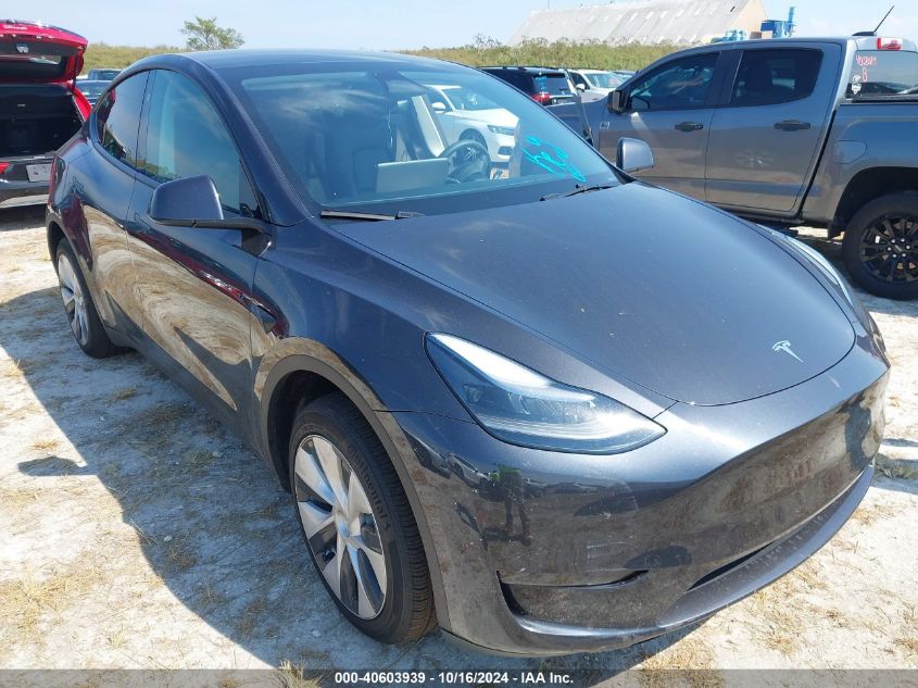 2024 Tesla Model Y Long Range Dual Motor All-Wheel Drive/Rwd VIN: 7SAYGDED7RF040790 Lot: 40603939