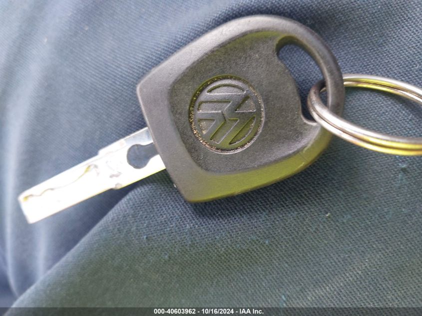 2013 Volkswagen Golf 2.0L Tdi 4-Door VIN: WVWNM7AJ0DW042679 Lot: 40603962