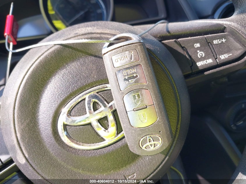 VIN 3MYDLBYV1KY500294 2019 TOYOTA YARIS L