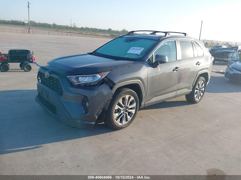 2020 TOYOTA RAV4 XLE PREMIUM VIN: 2T3C1RFV3LW084574