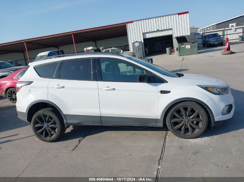 2017 Ford Escape Se VIN: 1FMCU0GD0HUA13910 Lot: 40604644