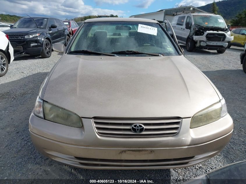 1999 Toyota Camry Ce VIN: 4T1BG22K7XU572681 Lot: 40605123