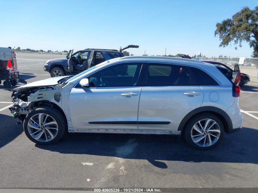 2017 Kia Niro Touring VIN: KNDCE3LC1H5075780 Lot: 40605236