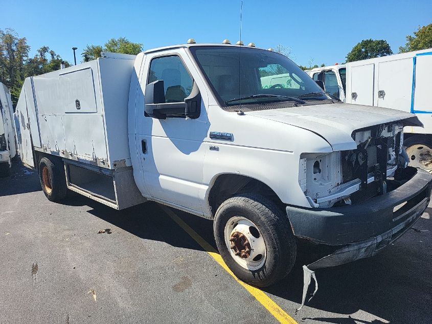 2011 Ford Econoline E450 Super Duty Cutwy Van VIN: 1FDXE4FLXBDA95604 Lot: 40605510