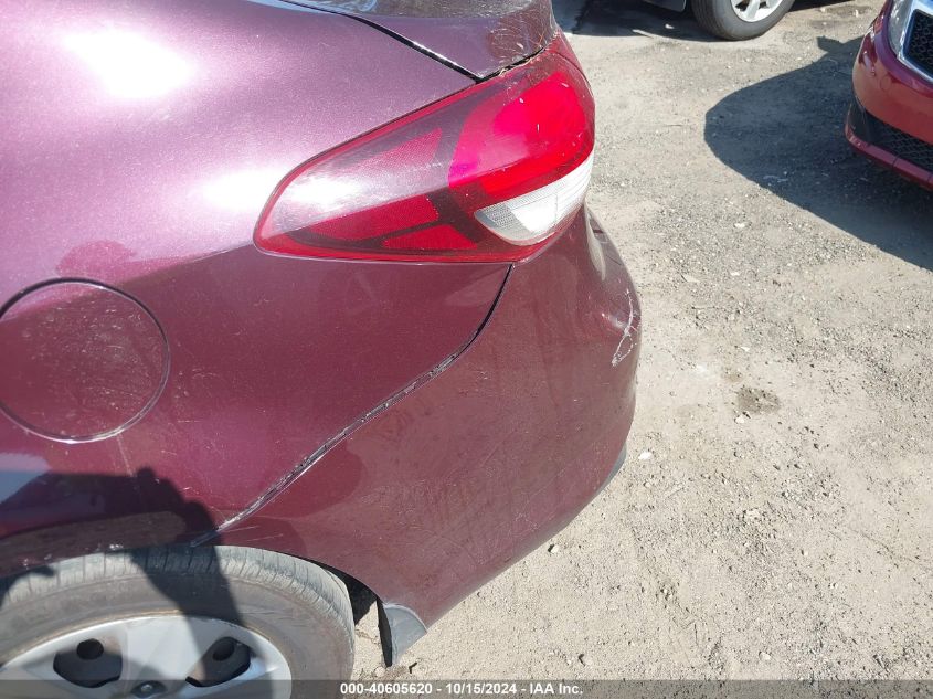 2017 Kia Forte Lx VIN: 3KPFK4A71HE010692 Lot: 40605620