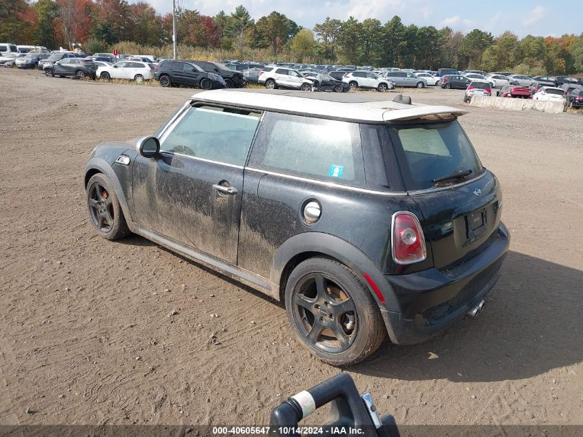 2010 Mini Cooper S VIN: WMWMF7C57ATX44742 Lot: 40605647