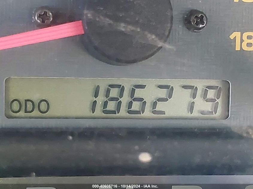 2000 Toyota 4Runner Limited V6 VIN: JT3HN87R7Y0302151 Lot: 40605716