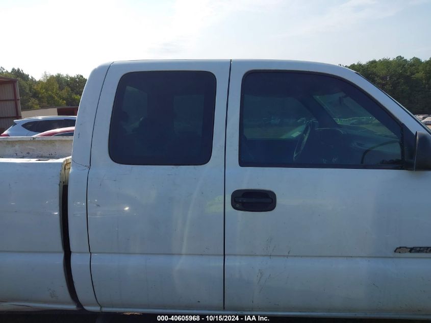 2006 Chevrolet Silverado 2500Hd Work Truck VIN: 1GCHK29U86E225891 Lot: 40605968