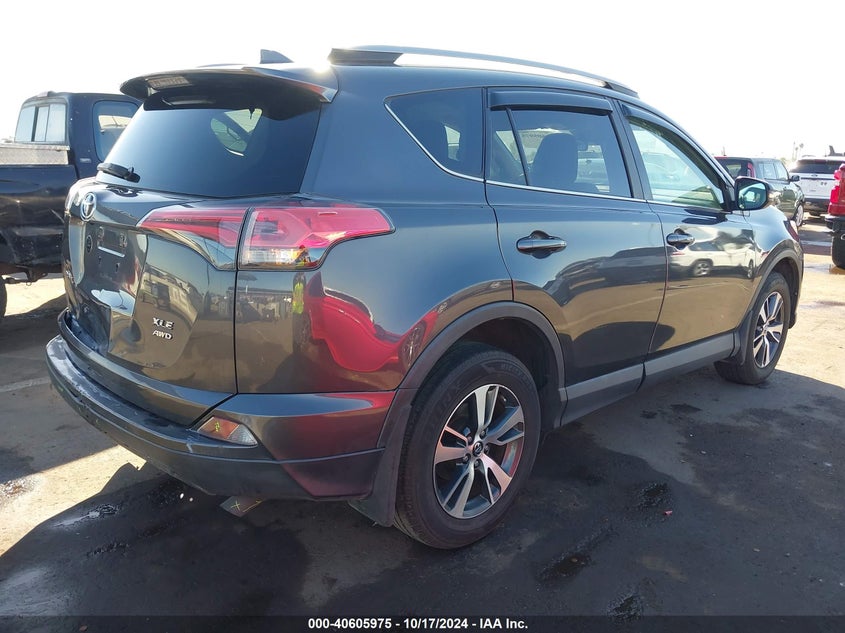 2018 TOYOTA RAV4 ADVENTURE/XLE VIN: 2T3RFREVXJW723169
