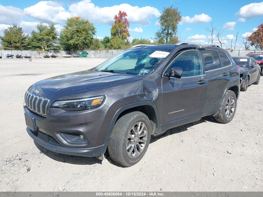 VIN 1C4PJMLX0KD138810 2019 JEEP CHEROKEE LATITUDE PLUS 4X4