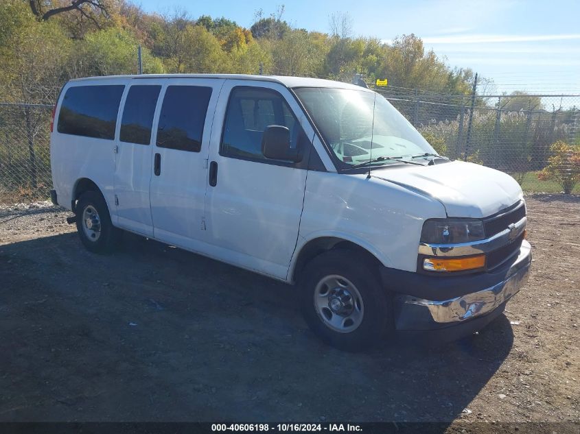 VIN 1GAWGFFGXJ1245308 2018 CHEVROLET EXPRESS 2500 no.1