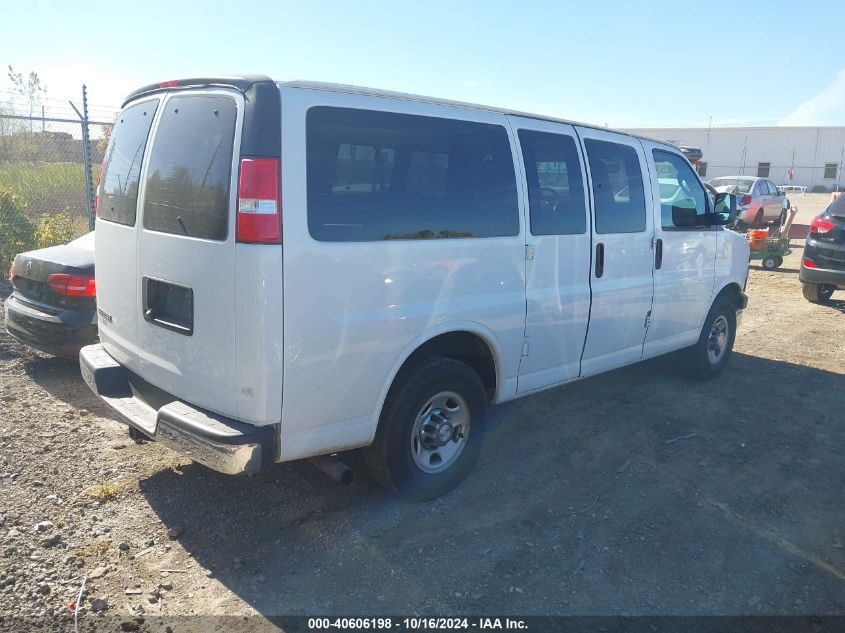 VIN 1GAWGFFGXJ1245308 2018 CHEVROLET EXPRESS 2500 no.4