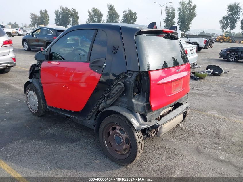 2015 Smart Fortwo Passion/Pure VIN: WMEEJ3BA9FK812051 Lot: 40606404