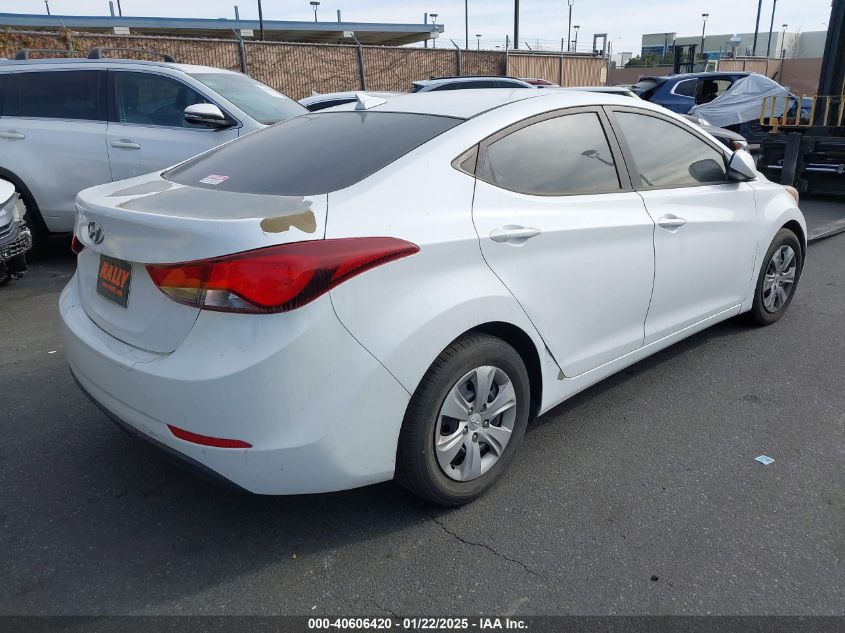 VIN 5NPDH4AE8GH719425 2016 Hyundai Elantra, SE no.4