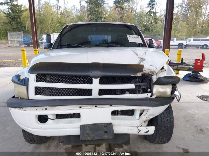 1998 Dodge Ram 2500 St VIN: 3B7KF2268WG174827 Lot: 40606432