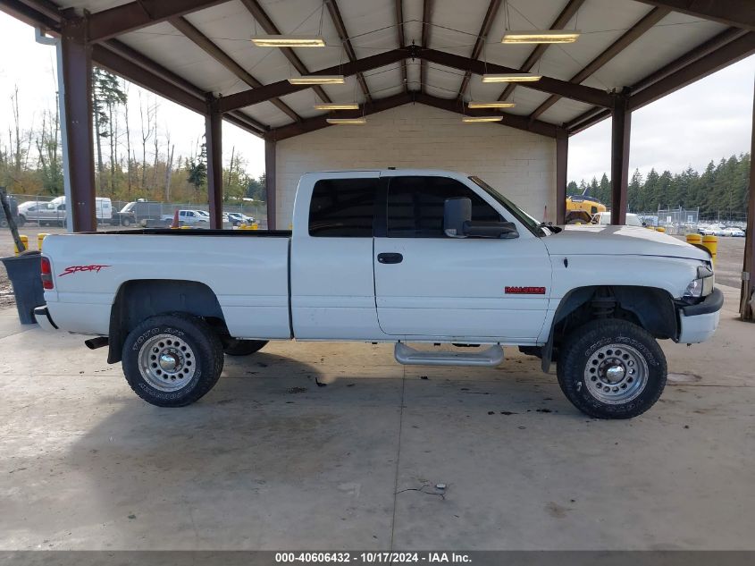 1998 Dodge Ram 2500 St VIN: 3B7KF2268WG174827 Lot: 40606432