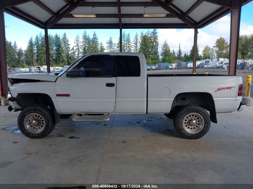 1998 Dodge Ram 2500 St VIN: 3B7KF2268WG174827 Lot: 40606432