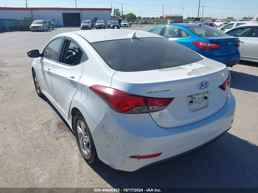 2015 HYUNDAI ELANTRA VIN: 5NPDH4AE5FH592700