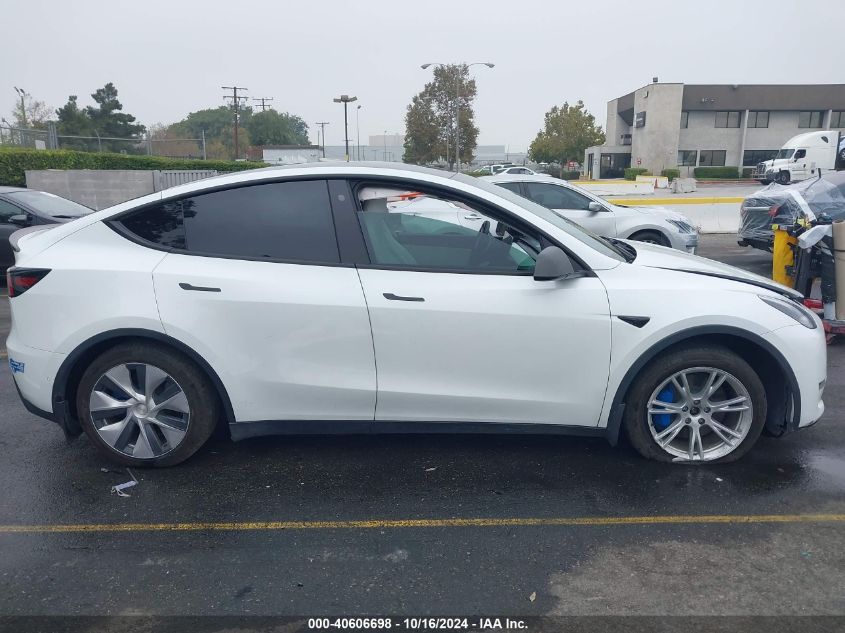 2021 Tesla Model Y Long Range Dual Motor All-Wheel Drive VIN: 5YJYGAEE3MF275670 Lot: 40606698