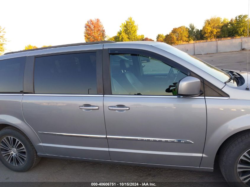 2014 Chrysler Town & Country S VIN: 2C4RC1HG0ER251975 Lot: 40606751