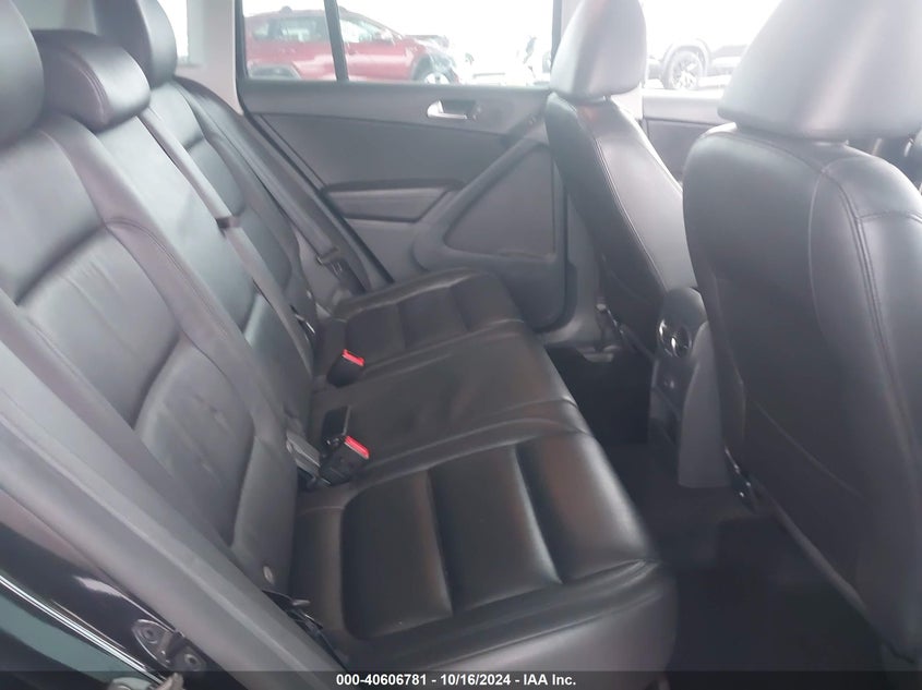 VIN WVGTV7AX0HK006685 2017 VOLKSWAGEN TIGUAN 2.0T SPORT