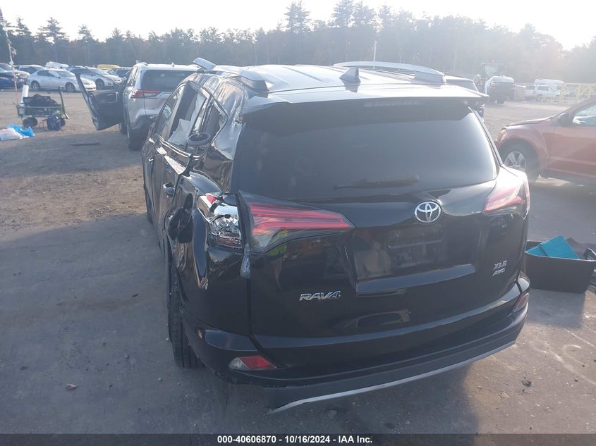 VIN 2T3RFREV7HW683921 2017 TOYOTA RAV4 XLE