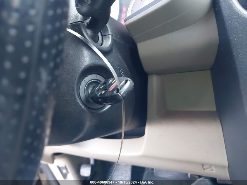 2011 Honda Pilot Lx VIN: 5FNYF4H27BB061896 Lot: 40606947