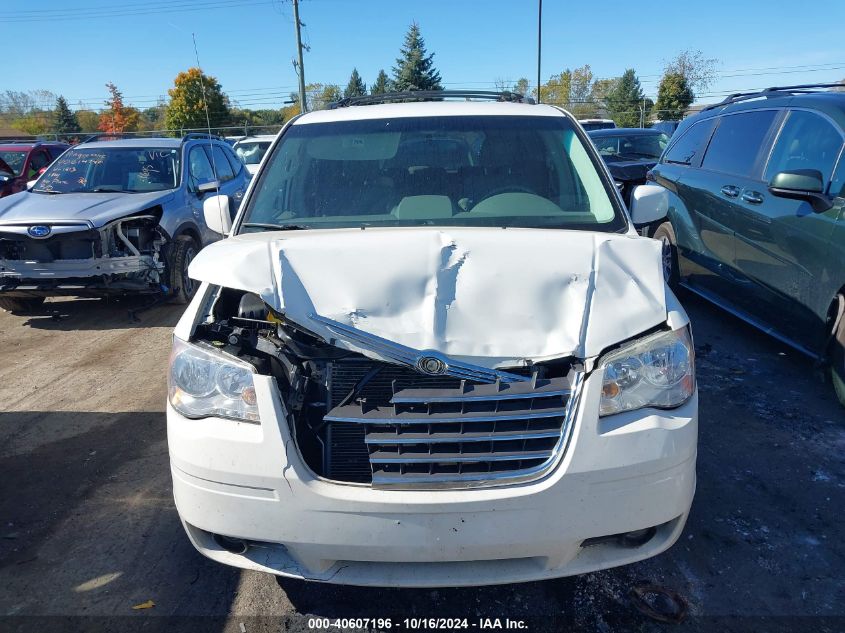 2008 Chrysler Town & Country Touring VIN: 2A8HR54P28R822211 Lot: 40607196