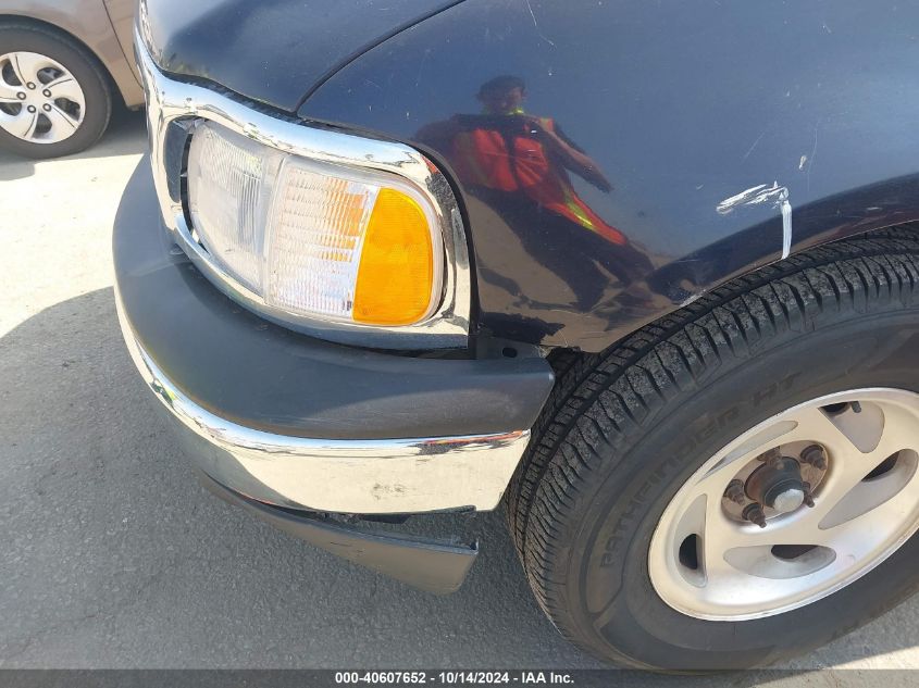 2001 Ford F-150 Harley-Davidson Edition/King Ranch Edition/Lariat/Xlt VIN: 1FTRW07W41KB18686 Lot: 40607652