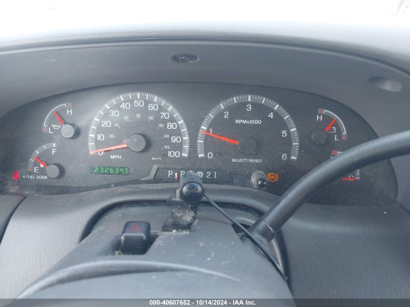 2001 Ford F-150 Harley-Davidson Edition/King Ranch Edition/Lariat/Xlt VIN: 1FTRW07W41KB18686 Lot: 40607652