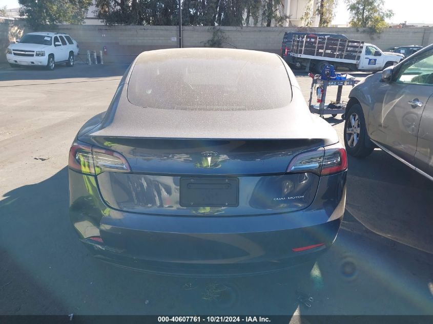 2022 Tesla Model 3 Long Range Dual Motor All-Wheel Drive VIN: 5YJ3E1EB0NF228569 Lot: 40607761