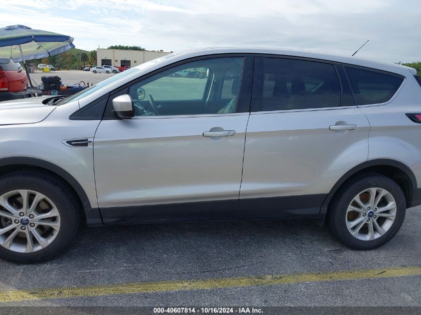 2017 FORD ESCAPE SE - 1FMCU0G90HUC81240