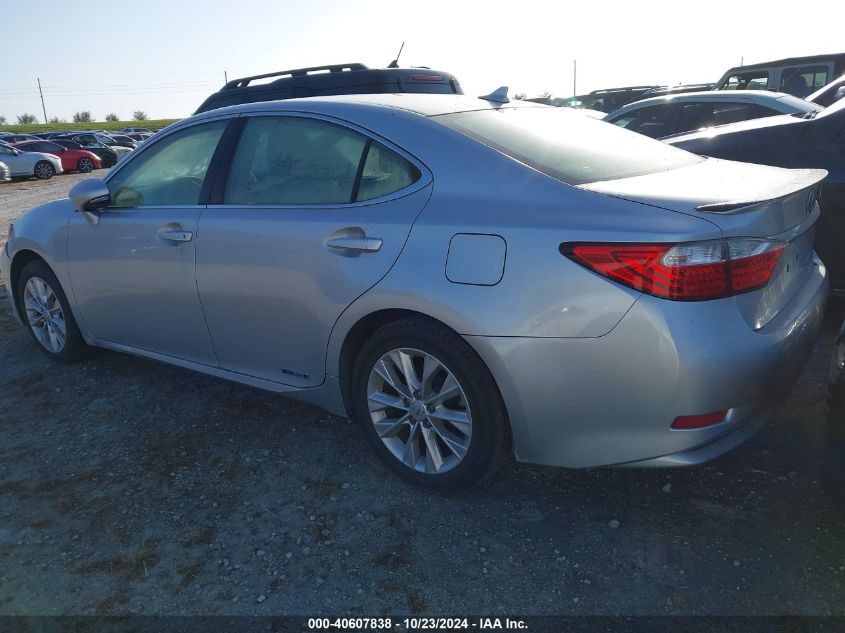 VIN JTHBW1GG1D2007998 2013 Lexus ES, 300H no.3