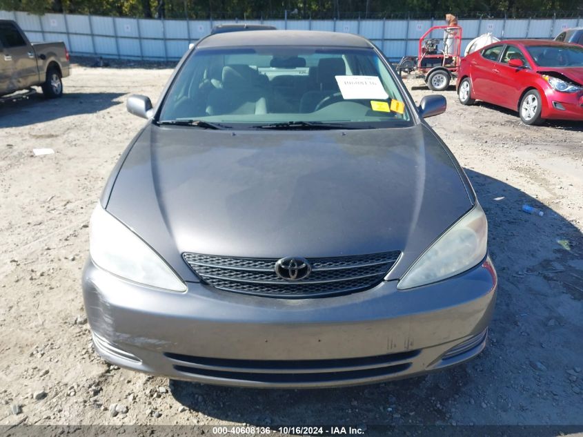 2004 Toyota Camry Le VIN: 4T1BE32KX4U932842 Lot: 40608136