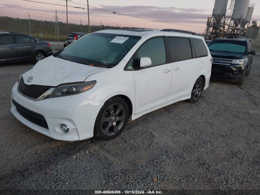 VIN 5TDXK3DC6GS718898 2016 Toyota Sienna, SE no.2