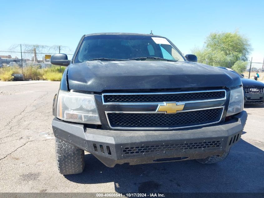 2013 Chevrolet Suburban 1500 Lt VIN: 1GNSKJE74DR182843 Lot: 40608541