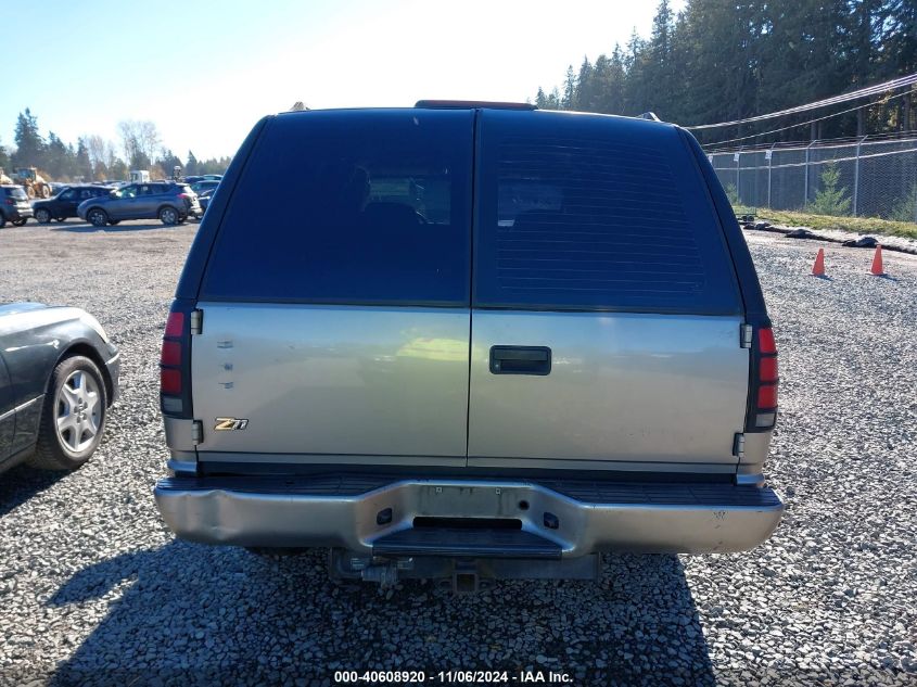 2000 Chevrolet Tahoe Z71 VIN: 1GNEK13R3YR187393 Lot: 40608920