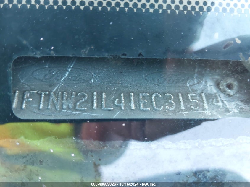 2001 Ford F-250 Lariat/Xl/Xlt VIN: 1FTNW21L41EC31514 Lot: 40609026