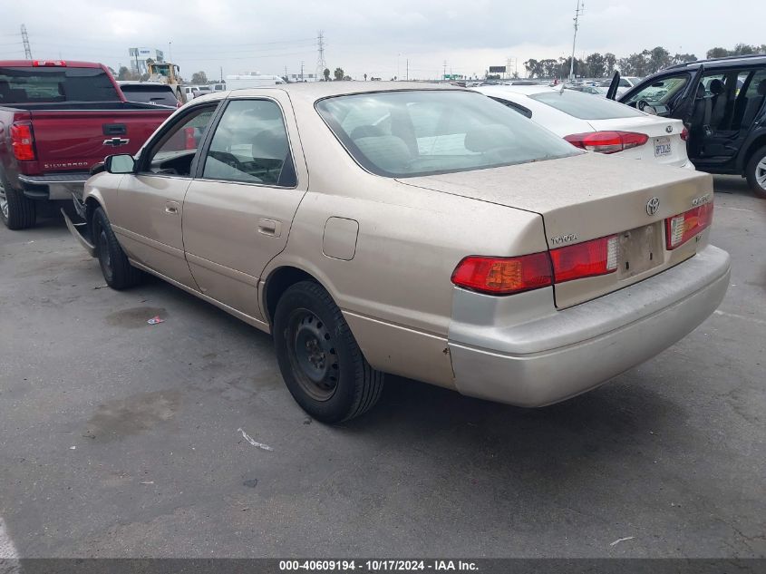 2001 Toyota Camry Ce/Le/Xle VIN: JT2BF22KX10307073 Lot: 40609194