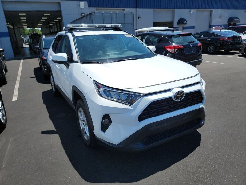 2021 Toyota Rav4 Xle/Xle Premium VIN: 2T3W1RFV0MC166844 Lot: 40609569