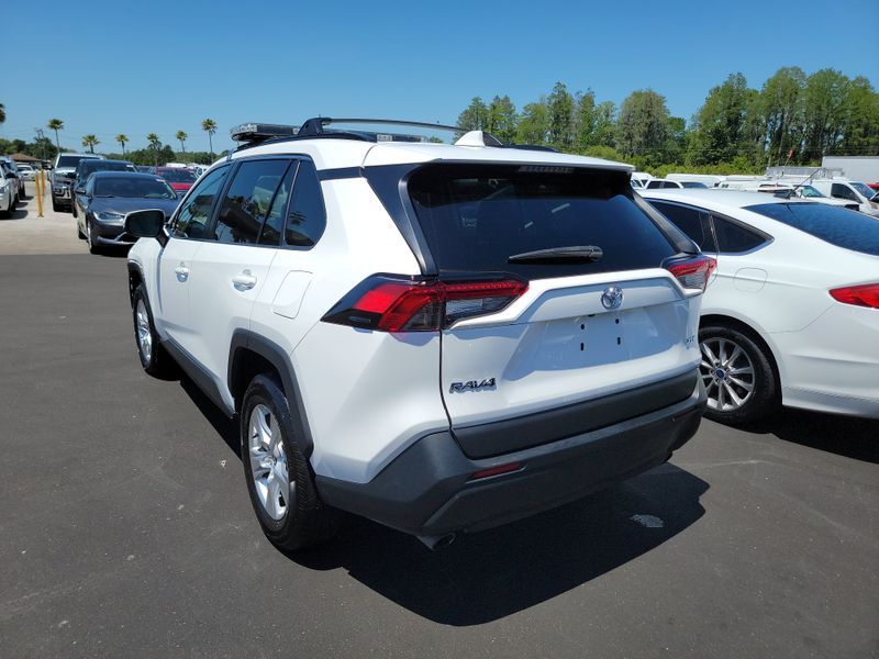 2021 Toyota Rav4 Xle/Xle Premium VIN: 2T3W1RFV0MC166844 Lot: 40609569