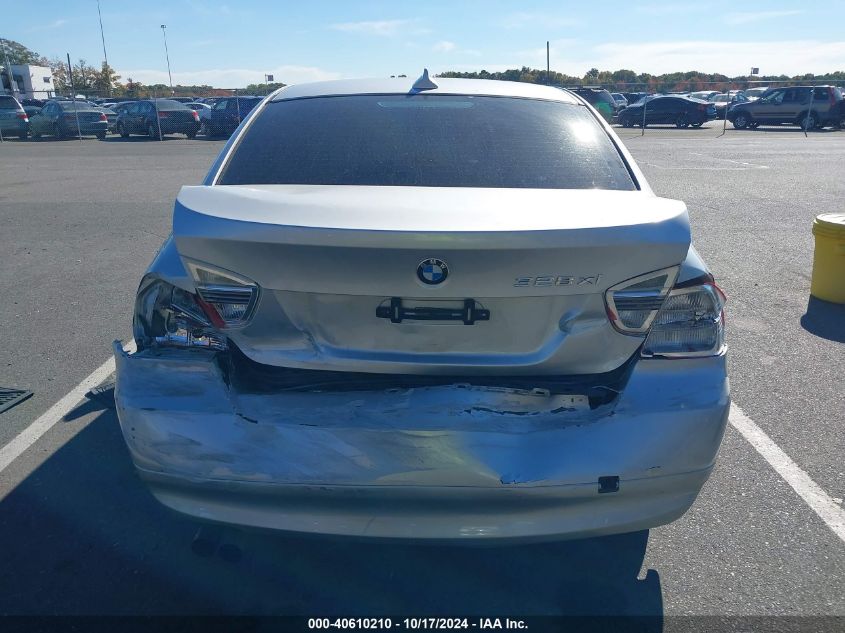 2007 BMW 328Xi Xi VIN: WBAVC93537KX52439 Lot: 40610210