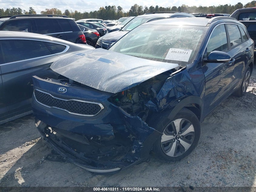 VIN KNDCC3LCXH5047868 2017 KIA NIRO EX