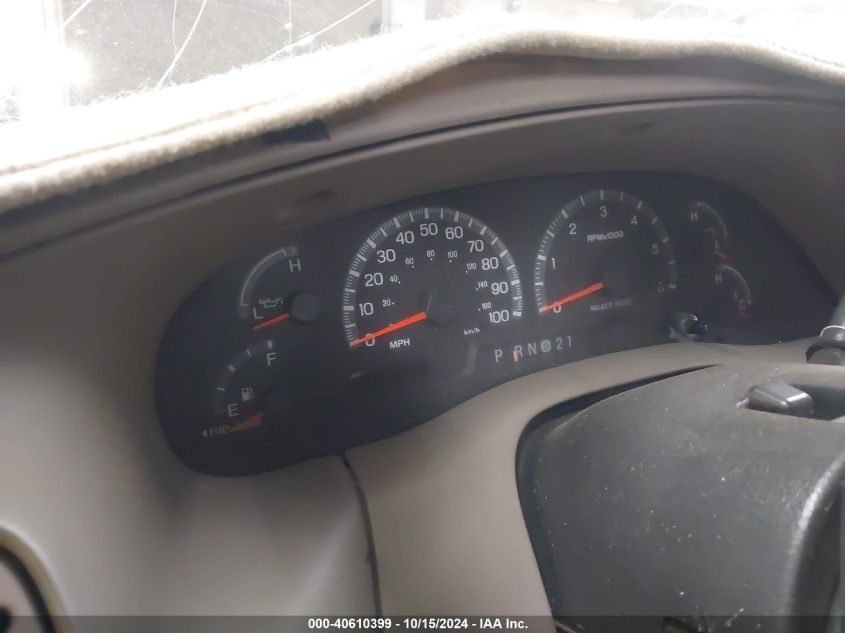 2000 Ford F-150 Work Series/Xl/Xlt VIN: 1FTZF1729YNA08325 Lot: 40610399